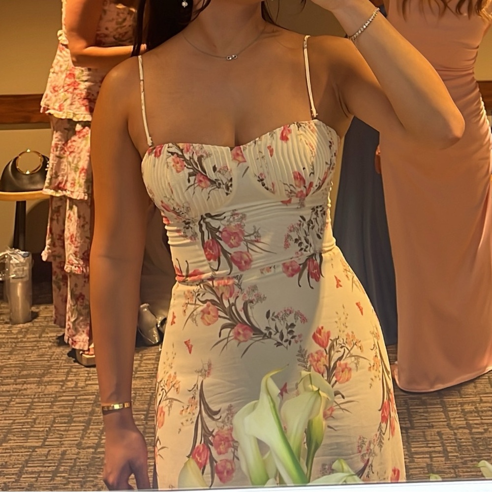Reformation Riesling Dress - Picture 3 of 6